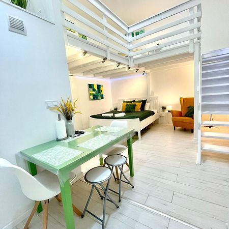 Teresian Apartment Near The Andrassy Street Free Air Conditioner Free Coffee Budapesta Exterior foto