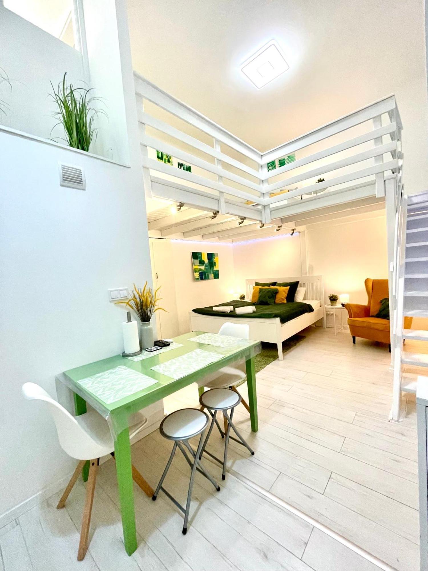 Teresian Apartment Near The Andrassy Street Free Air Conditioner Free Coffee Budapesta Exterior foto